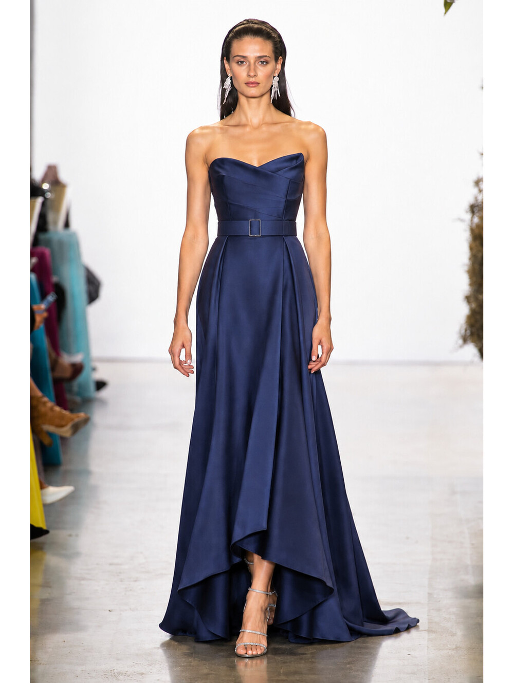 Badgley Mischka Navy Blue Strapless Hi-Low Gown Belted Formal sz 4 Runway Iconic